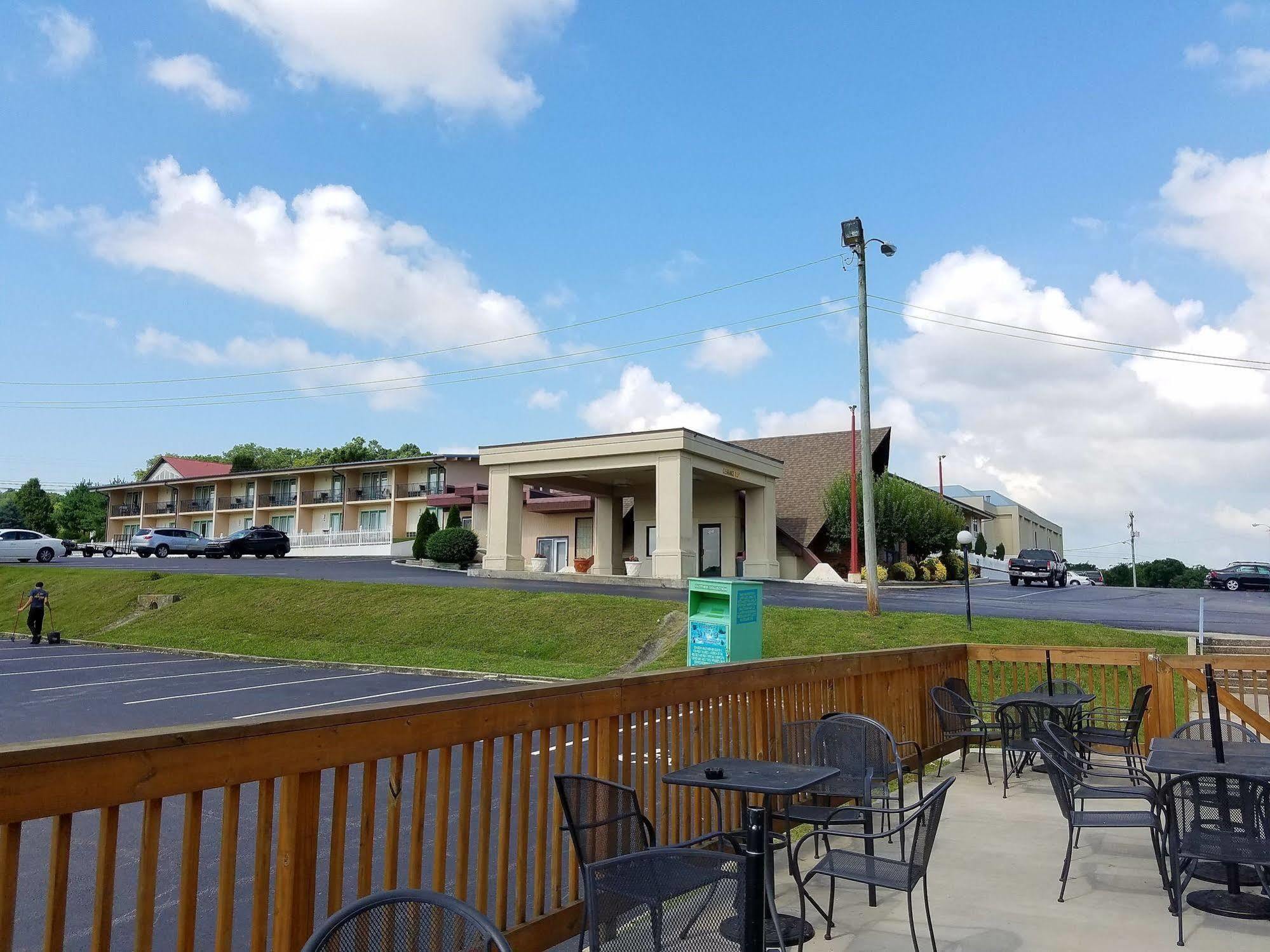 Baymont By Wyndham Cookeville Buitenkant foto